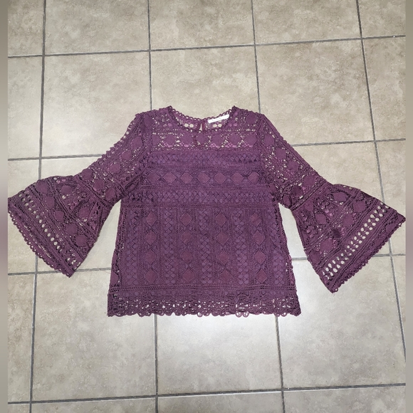 Ellison Modern Vintage Lace Bell Sleeve Top Burgundy Size Large - Picture 1 of 4